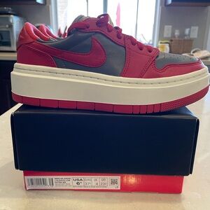 Women’s 6.5 Nike Air Jordans